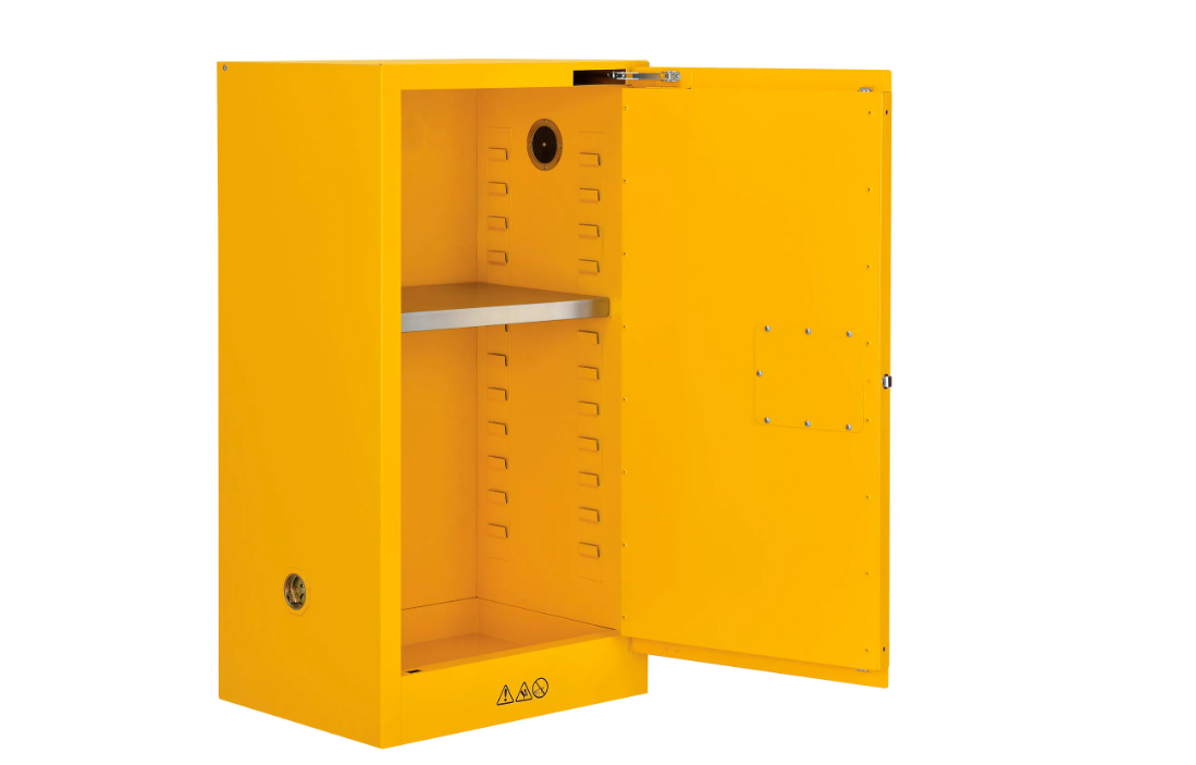 (Used) Flammable Cabinet, Self Close Single Door, 16 Gallon, 23"Wx18"Dx44"H