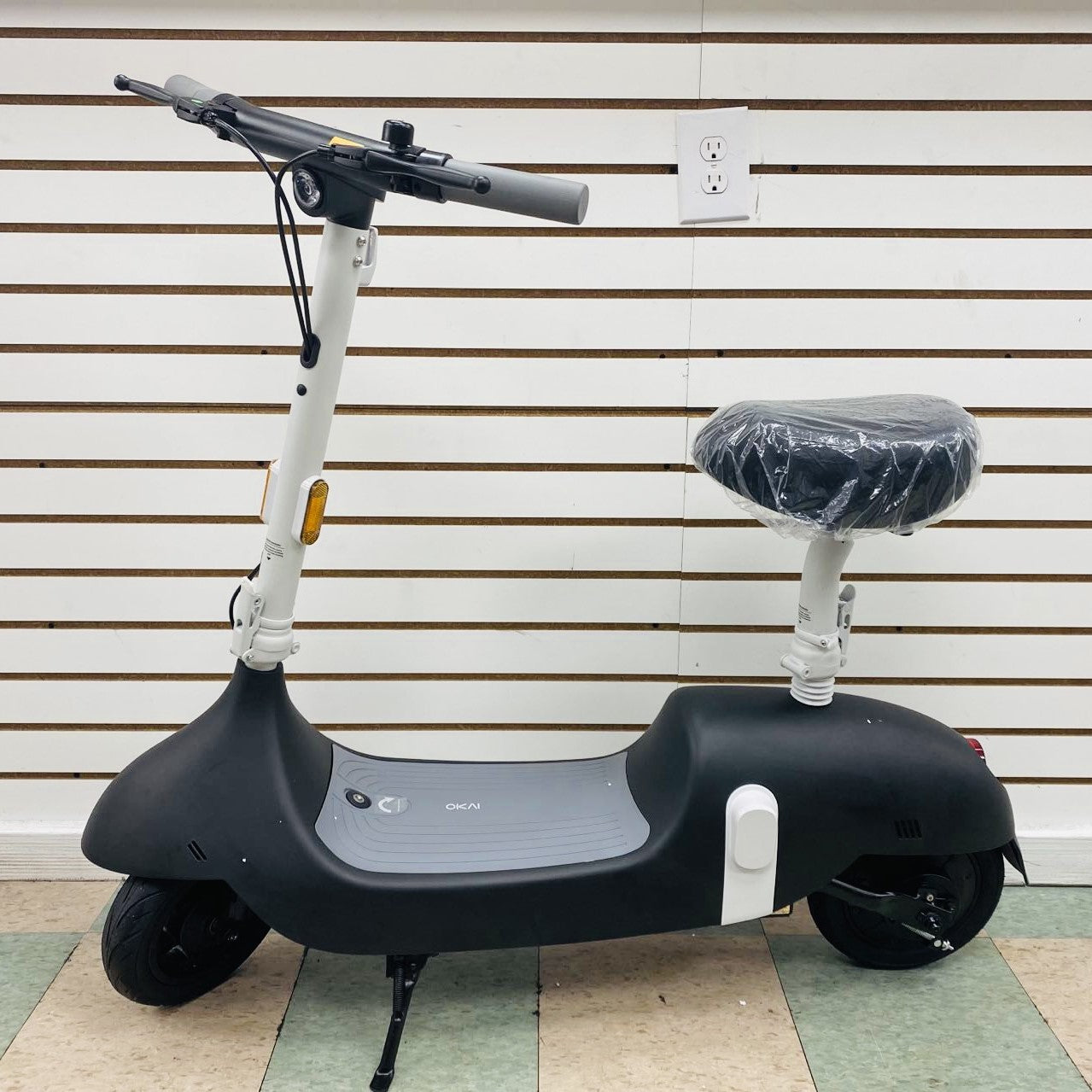 OKAI EA10 Electric Scooter with Seat